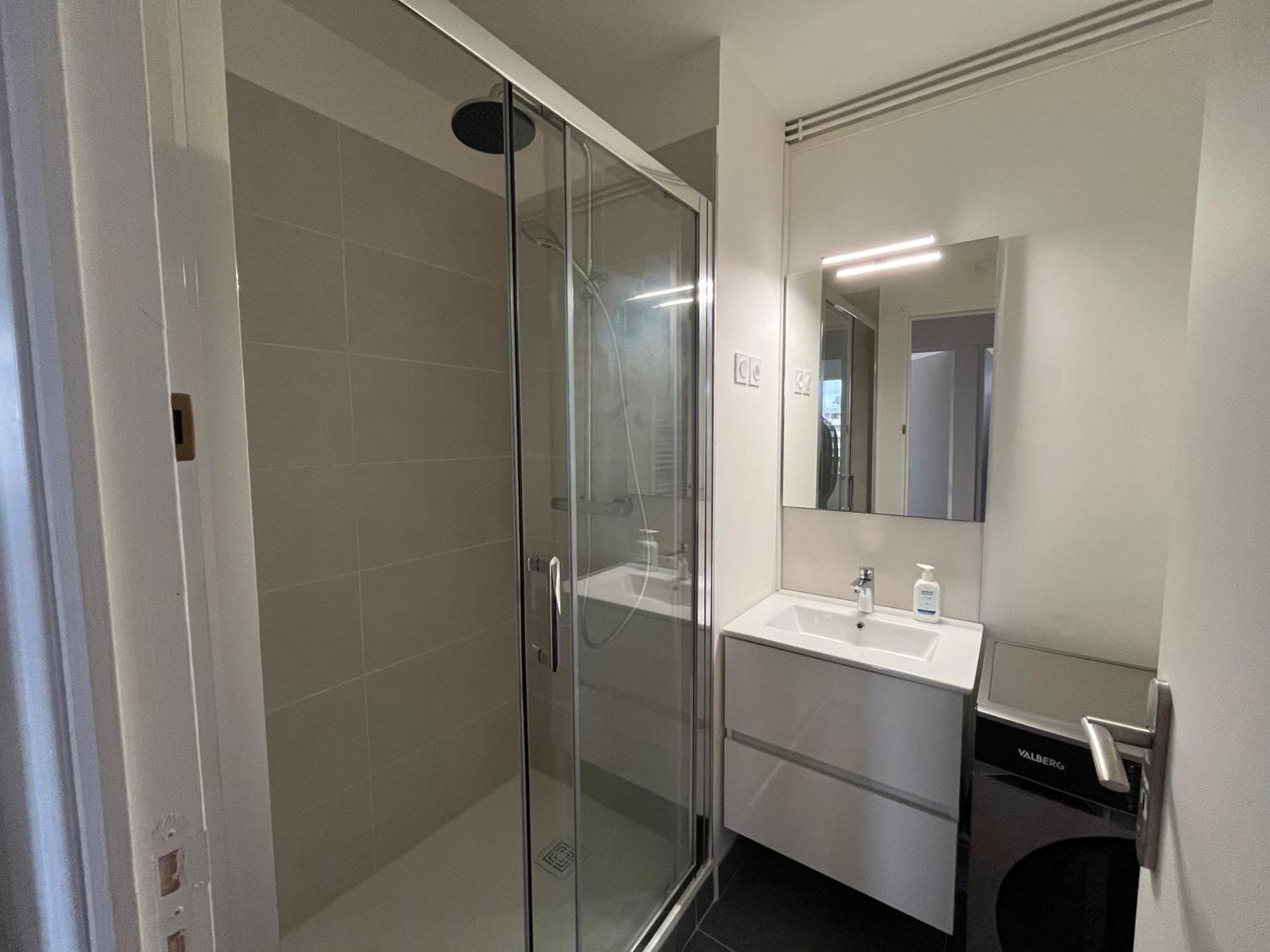 Skyview Appartement 4 Chambres Valence  Zewnętrze zdjęcie